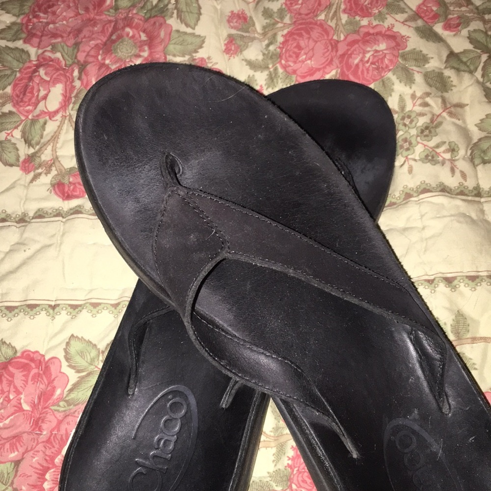 Shoes... flip flops